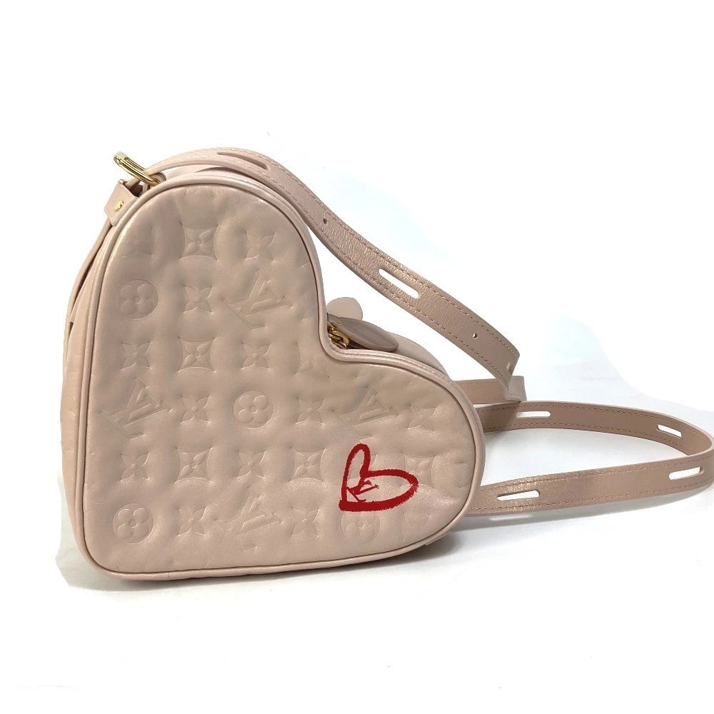 LOUIS VUITTON MONOGRAM SAC COOL FALLEN LOVE SHOULDER BAG: LOUIS VUITTON Monogram Sac Cool Fallen Love Shoulder Bag Brand: LOUIS VUITTON Type/Style: Shoulder Bag Material: Leather Color: Light pink / pink Size: W8.3xH5.9xD2.6inch / W21cmxH15cmxD6.5cm Acce