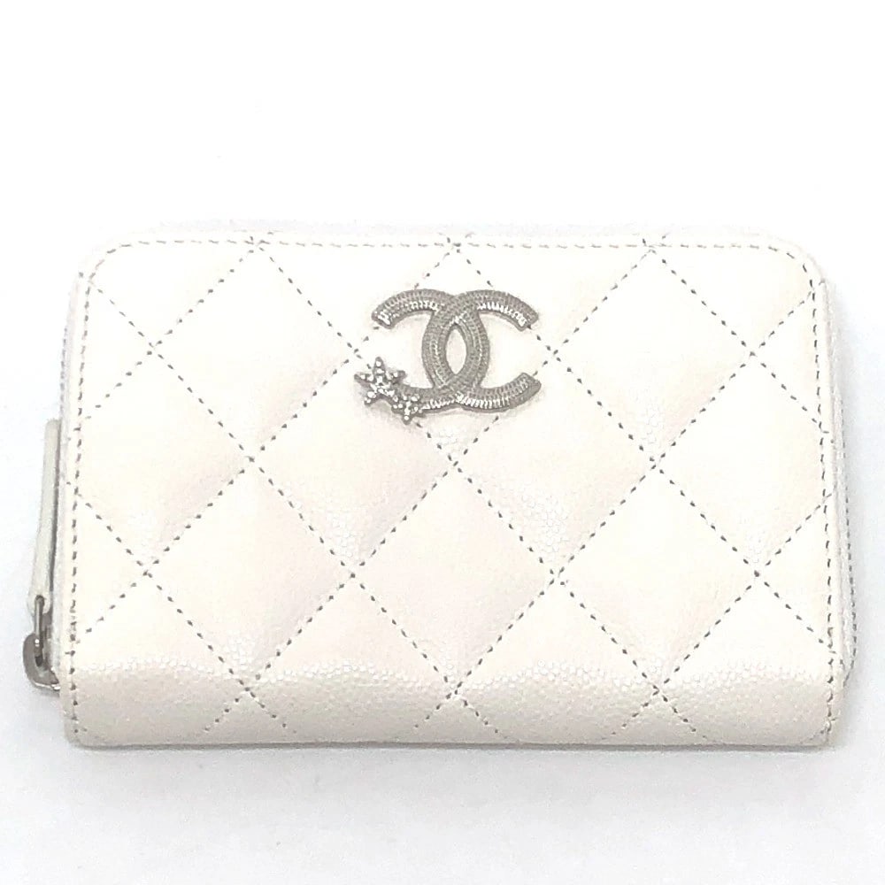 CHANEL STAR CC MARK ROUND COIN PURSE COMPACT WALLET: CHANEL Star CC Mark Round coin purse Compact wallet Brand: CHANEL Type/Style: Long Wallet Material: Caviar Leather Color: White Size: W4.7xH3.1xD0.6inch / W12cmxH8cmxD1.5cm Accessories: None <