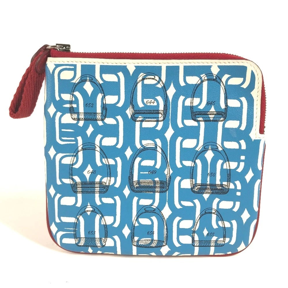HERMES CARRE POCKET SQUARE POUCH LEATHER PINK/WHITE: HERMES Carre pocket Square Pouch Leather pink/White Brand: HERMES Type/Style: Pouch Material: Leather Color: pinkxWhite x Multicolore Size: W5.3xH4.9inch / W13.5cmxH12.5cm Accessories: None