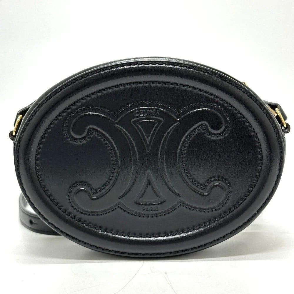 CELINE TRIOMPHE OVAL PURSE CUIR CROSSBODY BAG: CELINE Triomphe Oval Purse Cuir crossbody bag Brand: CELINE Type/Style: Shoulder Bag Material: Leather Color: Black Size: W6.3xH4.7xD1.8inch / W16cmxH12cmxD4.5cm Accessories: None Accessor