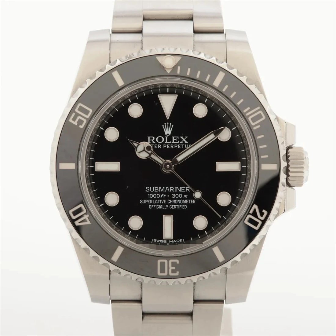 ROLEX SUBMARINER SS AT BLACK DIAL WATCH: Rolex Submariner Ss At Black Dial Watch Brand: Rolex Type/Style: Wristwatch Material: SS Color: Dial Color Black Size: Case:W1.6 x H1.6inch / W40 x H40 Circumference of Wrist:7.3inch / 18.5