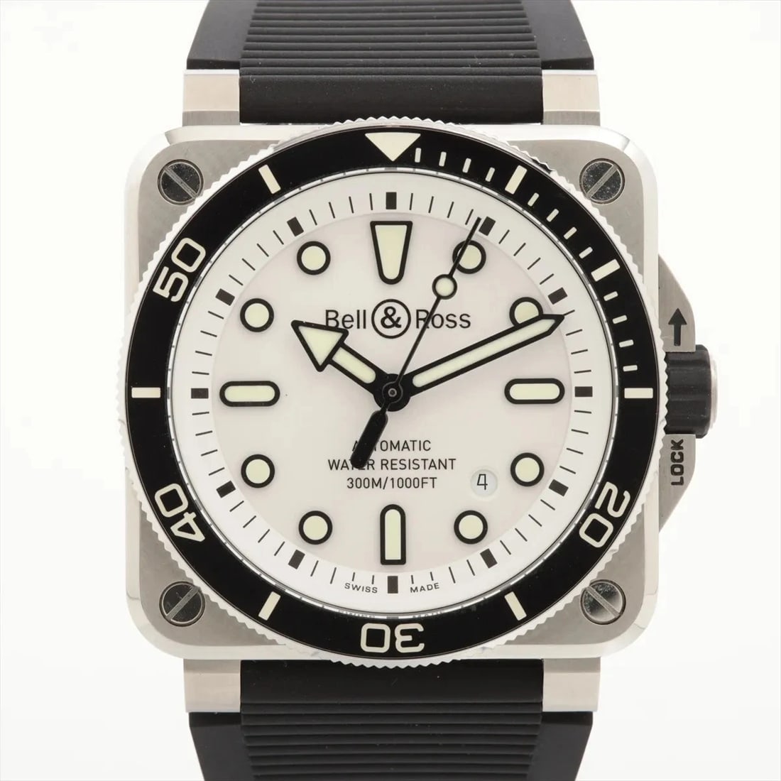 BELL & ROSS SS & RUBBER AT WHITE DIAL WATCH: Bell & Ross Ss & Rubber At White Dial Watch Brand: Bell & Ross Type/Style: Wristwatch Material: SS & Rubber Color: Dial Color White Size: Case:W1.6 x H1.6inch / W43 x H43 Circumference of Wrist:7.9inc