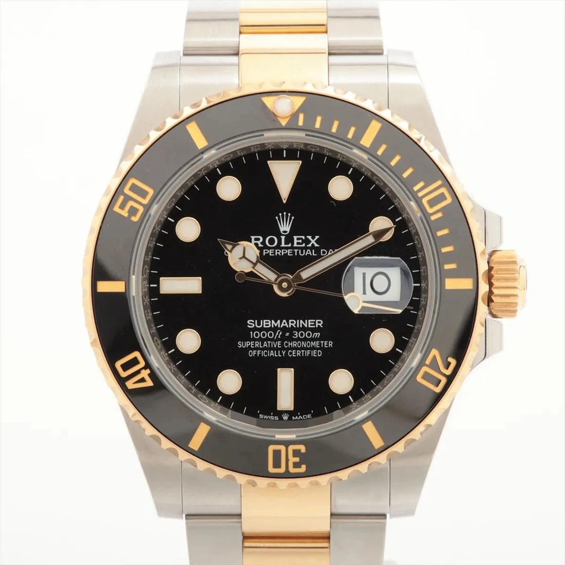 ROLEX SUBMARINER DATE AT BLACK DIAL WATCH (1 of 3)