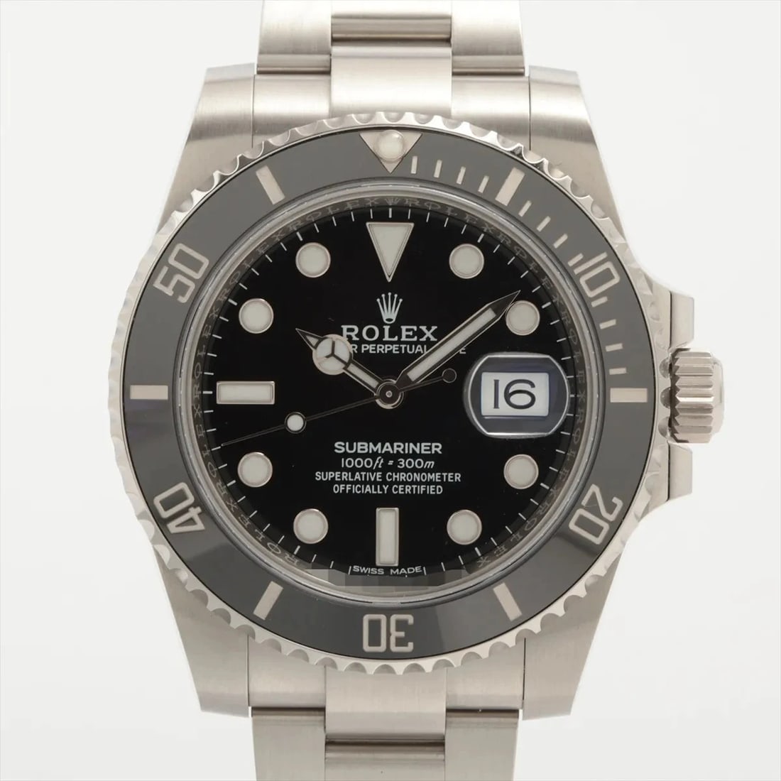 ROLEX SUBMARINER DATE SS AT BLACK DIAL WATCH: Rolex Submariner Date Ss At Black Dial Watch Brand: Rolex Type/Style: Wristwatch Material: SS Color: Dial Color Black Size: Case:W1.6 x H1.6inch / W40 x H40 Circumference of Wrist:8.3inch / 21 Acc