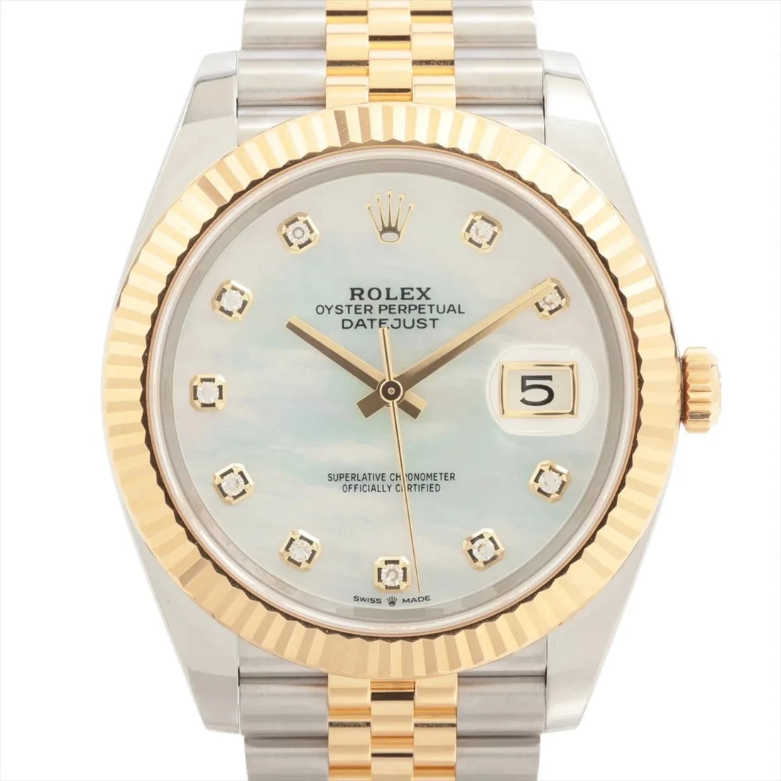 ROLEX DATEJUST 41 AT WHITE SHELL DIAL JUBILEE WATCH: Rolex Datejust 41 At White Shell Dial Jubilee Watch Brand: Rolex Type/Style: Wristwatch Material: SS?YG Color: Dial Color white shell Size: Case:W1.6 x H1.6inch / W41 x H41 Circumference of Wrist:6.9i