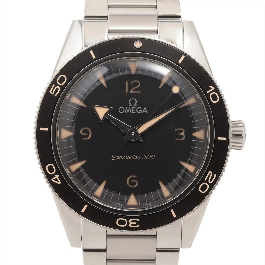 OMEGA SEAMASTER CO-AXIAL MASTER CHRONOMETER WATCH: Omega Seamaster Co-Axial Master Chronometer Watch Brand: Omega Type/Style: Wristwatch Material: SS Color: Dial Color Black Size: Case:W1.6 x H1.6inch / W41 x H41 Circumference of Wrist:8.1inch / 20.5 