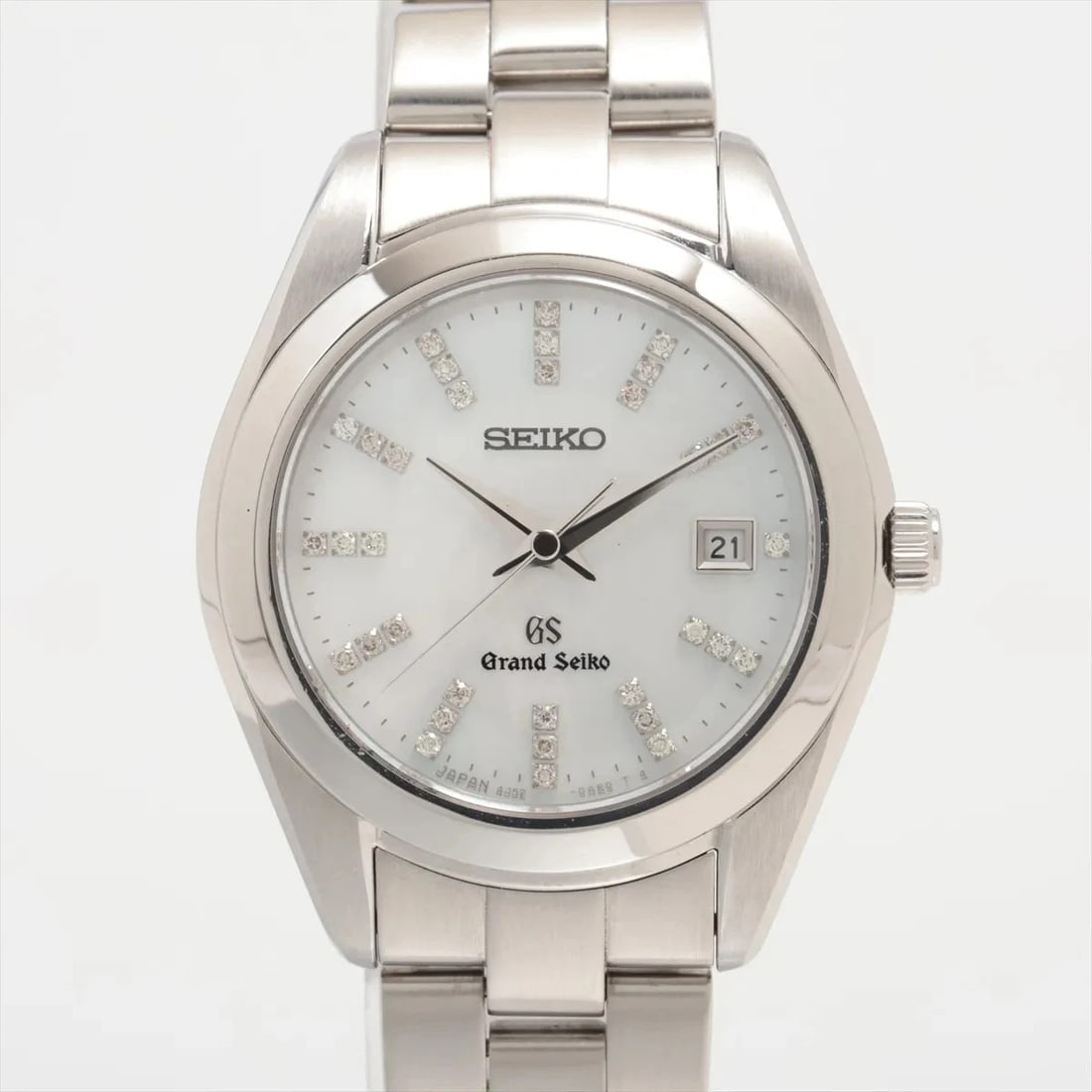 GRAND SEIKO SS QZ SHELL WATCH: Grand Seiko Ss Qz Shell Watch Brand: Grand Seiko Type/Style: Wristwatch Material: SS Color: Dial Color shells Size: Case:W0.8 x H0.8inch / W27 x H27 Circumference of Wrist:6.1inch / 15.5 Accessori