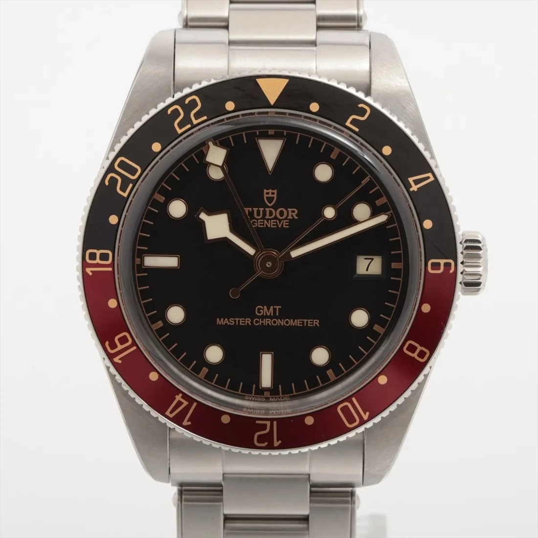 TUDOR BLACK BAY 58 GMT SS AT BLACK DIAL WATCH: Tudor Black Bay 58 Gmt Ss At Black Dial Watch Brand: Tudor Type/Style: Wristwatch Material: SS Color: Dial Color Black Size: Case:W1.2 x H1.2inch / W39 x H39 Circumference of Wrist:6.9inch / 17.5