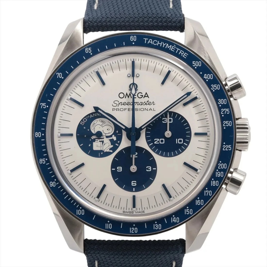 OMEGA SPEEDMASTER PROFESSIONAL CO-AXIAL MASTER SILVER WATCH: Omega Speedmaster Professional Co-Axial Master Silver Watch Brand: Omega Type/Style: Wristwatch Material: SS & Nylon Color: Dial Color Silver Size: Case:W1.6 x H1.6inch / W42 x H42 Circumference of Wr