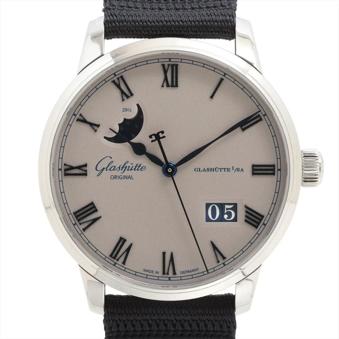 GLASHUTTE ORIGINAL SENETA EXCELLENCE PANORAMA DATE WATCH: Glashutte Original Seneta Excellence Panorama Date Watch Brand: Glashutte Original Type/Style: Wristwatch Material: SS & Nylon Color: Dial Color galvanic grey Size: Case:W1.6 x H1.6inch / W40 x H40 Ci