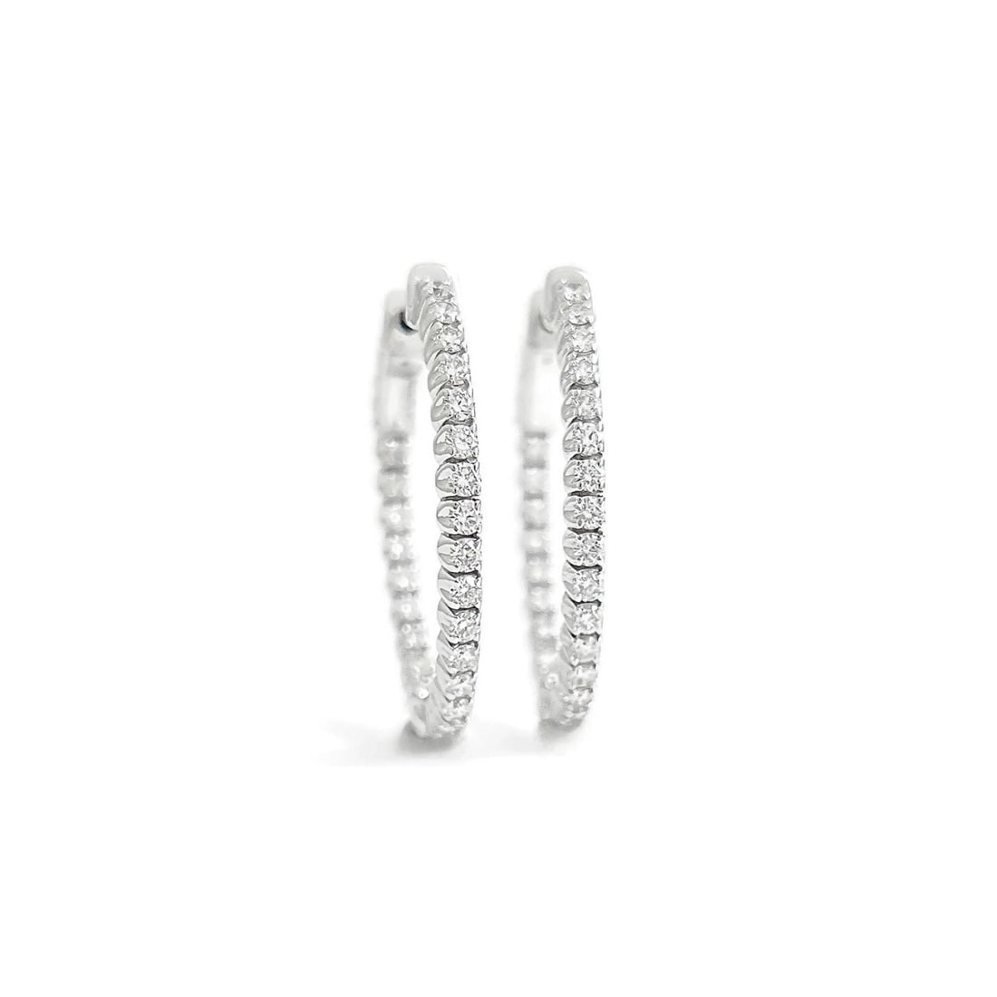 INSIDE-OUT OBLONG DIAMOND HOOP EARRINGS 14K WHITE GOLD: Inside-Out Oblong Diamond Hoop Earrings 14K White Gold Brand: Unbranded Type/Style: Earrings Material: 14K White Gold, Color: Silver Size: Length: 1.1 inch, Width: 2.4 mm Accessories: None
