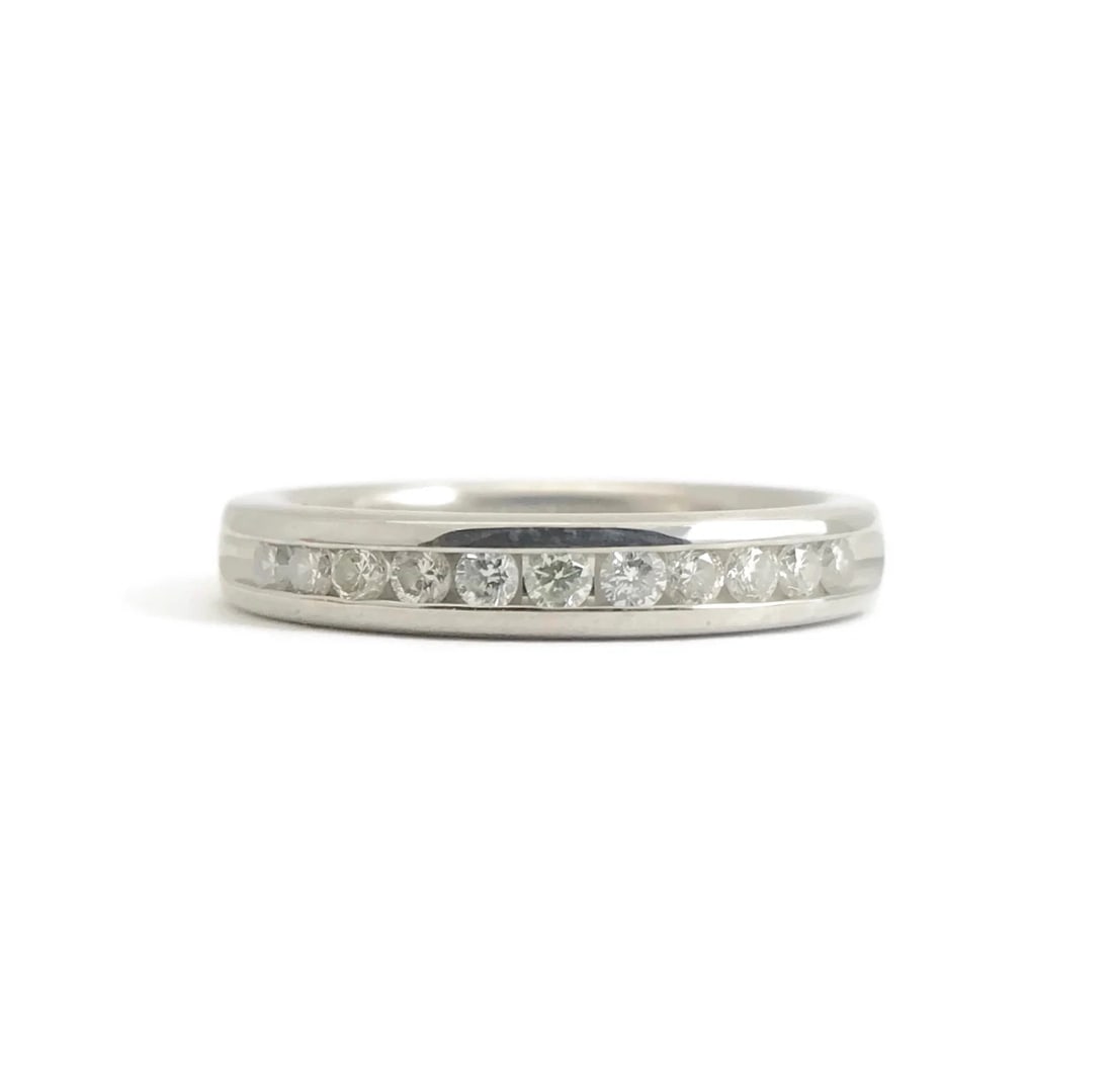 DIAMOND CHANNEL-SET WEDDING BAND RING 14K WHITE GOLD: Diamond Channel-Set Wedding Band Ring 14K White Gold Brand: Unbranded Type/Style: Ring Material: 14K White Gold, Main Stone Natural Color: Silver Size: 6 US Accessories: None Accessories N