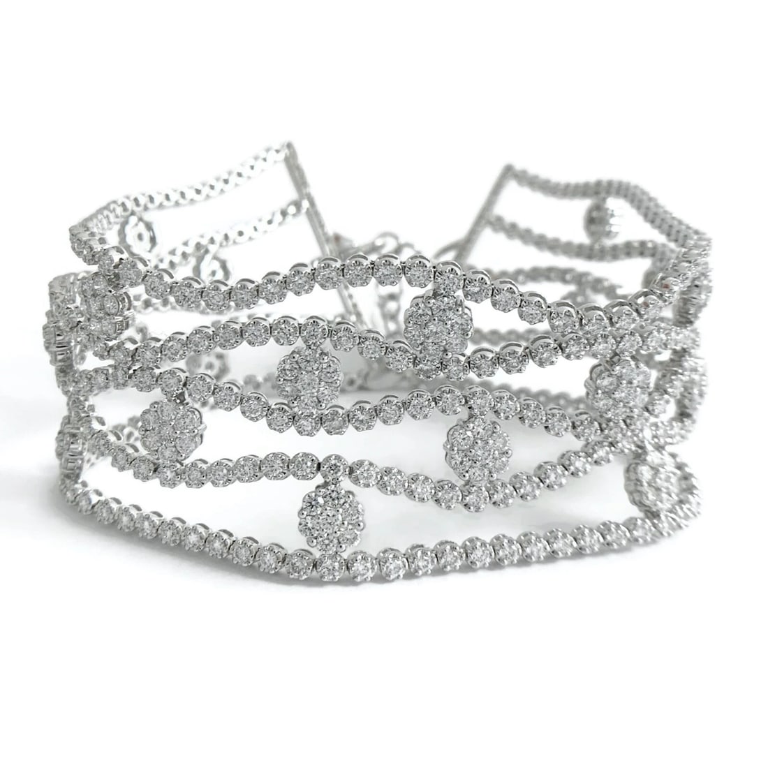 WIDE MULTISTRAND FLOWER DIAMOND BRACELET 18K WHITE GOLD: Wide Multistrand Flower Diamond Bracelet 18K White Gold Brand: Unbranded Type/Style: Bracelet Material: 18K White Gold, Main Stone Natural Color: Silver Size: Length: adjustable, 7.5 - 8.5 inches Widt