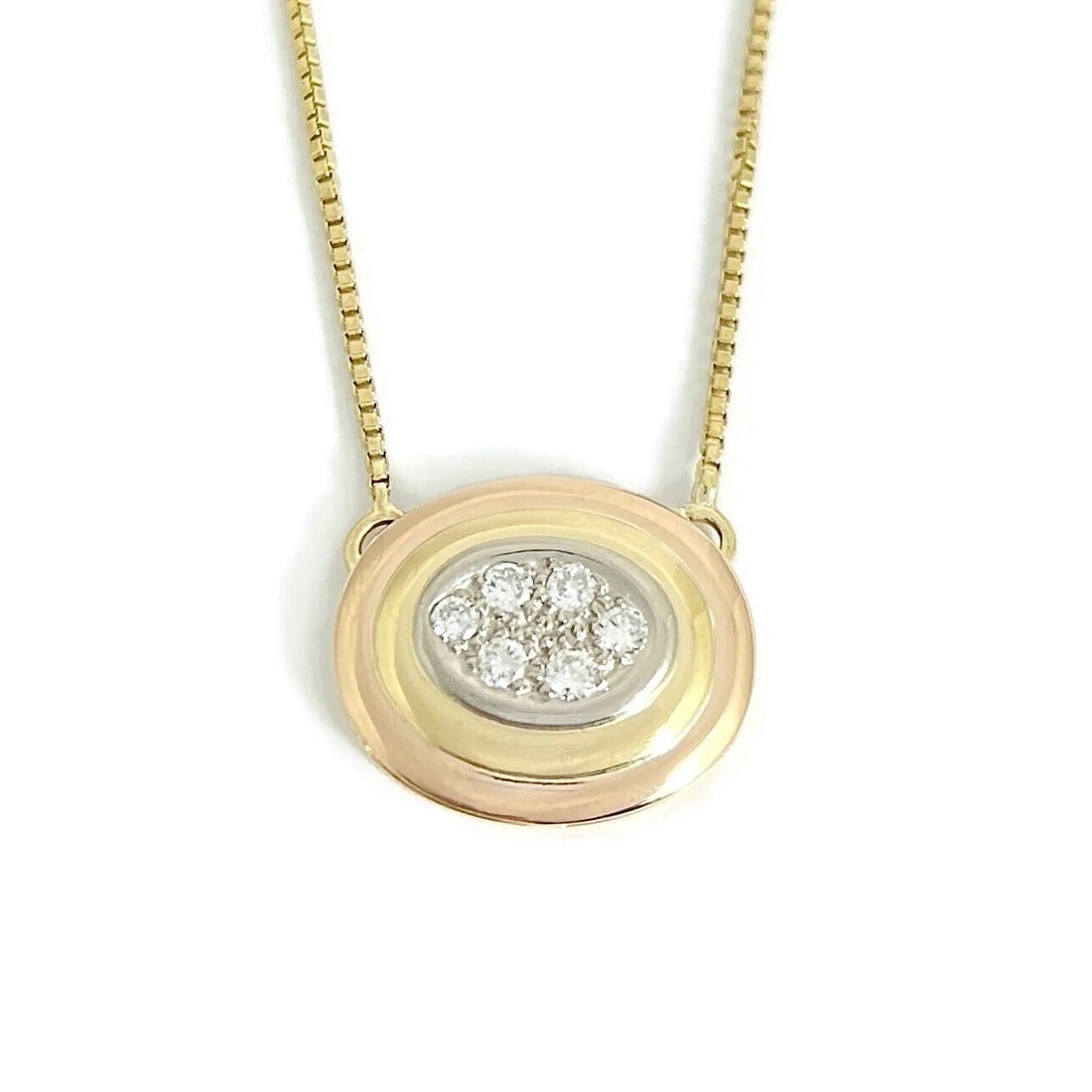 TRI-COLOR DIAMOND CLUSTER OVAL PENDANT NECKLACE: Tri-Color Diamond Cluster Oval Pendant Necklace Brand: Unbranded Type/Style: Necklace Material: 18K Yellow Rose Gold, Main Stone Natural Color: Gold Size: Length: 14.75 inches Width: 16.8 mm x 20 mm