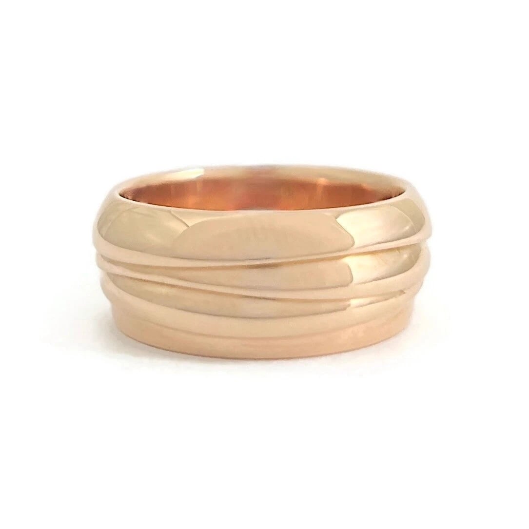WIDE RIBBED STATEMENT RING 18K PINK ROSE GOLD: Wide Ribbed Statement Ring 18K Pink Rose Gold Brand: Unbranded Type/Style: Ring Material: 18K Pink Rose Gold, Color: Gold Size: 6.25 US Accessories: None Accessories Notice: When purchasin