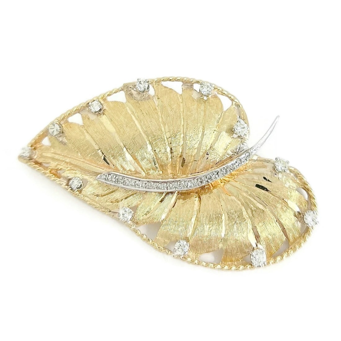 DIAMOND LEAF BROOCH PIN 14K YELLOW GOLD: Diamond Leaf Brooch Pin 14K Yellow Gold Brand: Estate Type/Style: Brooch Material: 14K Yellow Gold, Main Stone Natural Color: Gold Size: Measurements: 2.3 inches x 1.3 inch Accessories: None <