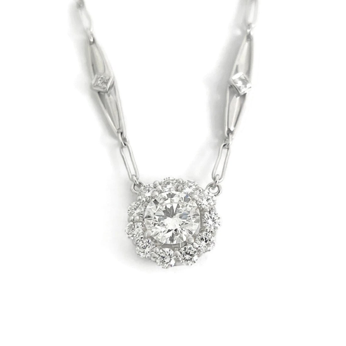 ROUND DIAMOND HALO MARQUISE CHAIN PENDANT NECKLACE 14K WHITE GOLD: Round Diamond Halo Marquise Chain Pendant Necklace 14K White Gold Brand: Unbranded Type/Style: Necklace Material: 14K White Gold, Main Stone Natural Color: White Size: Length: 17.5 inches Pendant: 11.