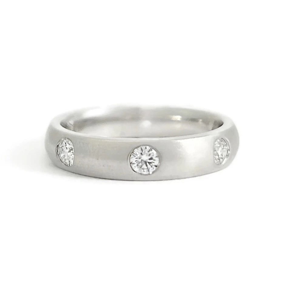 BURNISHED DIAMOND SATIN STATEMENT BAND RING 14K WHITE GOLD: Burnished Diamond Satin Statement Band Ring 14K White Gold Brand: Unbranded Type/Style: Ring Material: 14K White Gold, Main Stone Natural Color: Silver Size: 6.5 US Accessories: None Acces