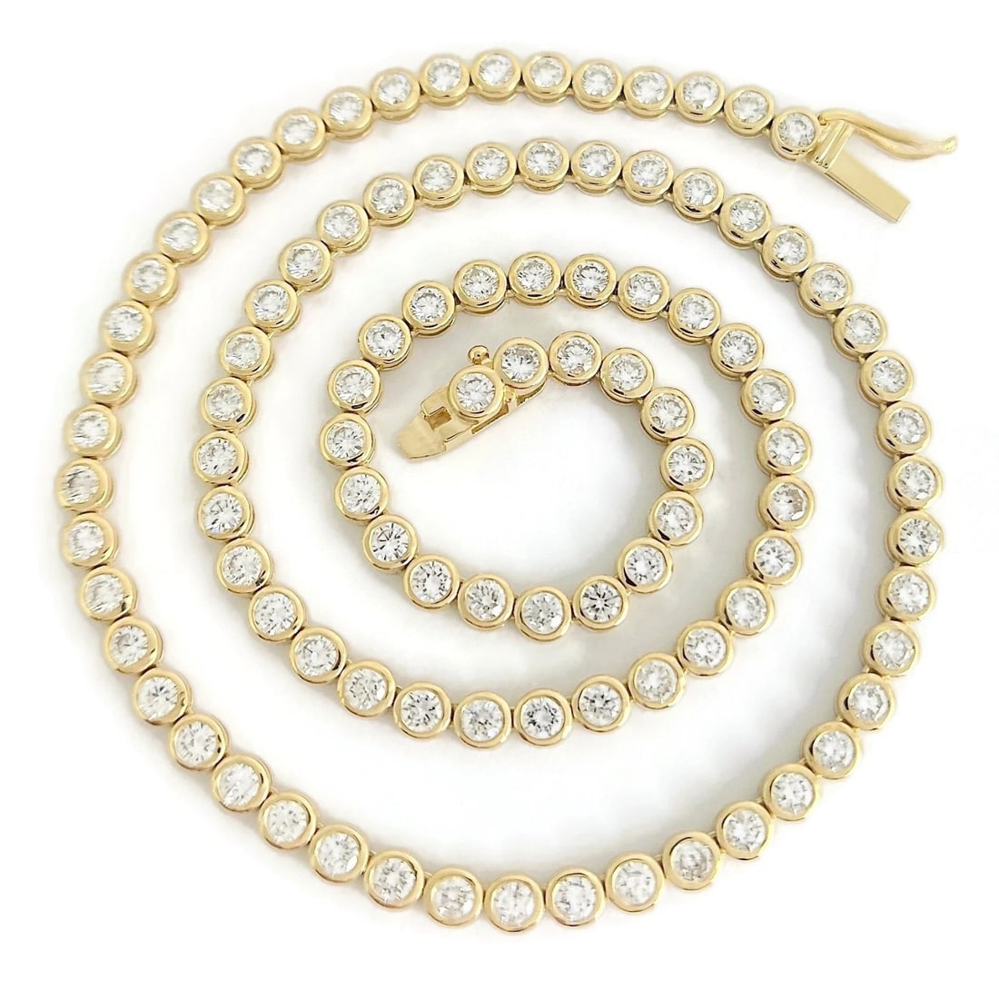 ROUND DIAMOND BEZEL TENNIS NECKLACE 14K YELLOW GOLD: Round Diamond Bezel Tennis Necklace 14K Yellow Gold Brand: Unbranded Type/Style: Necklace Material: 14K Yellow Gold, Main Stone Natural Color: Gold Size: Length: 16 inches Width: 4 mm Accessories: