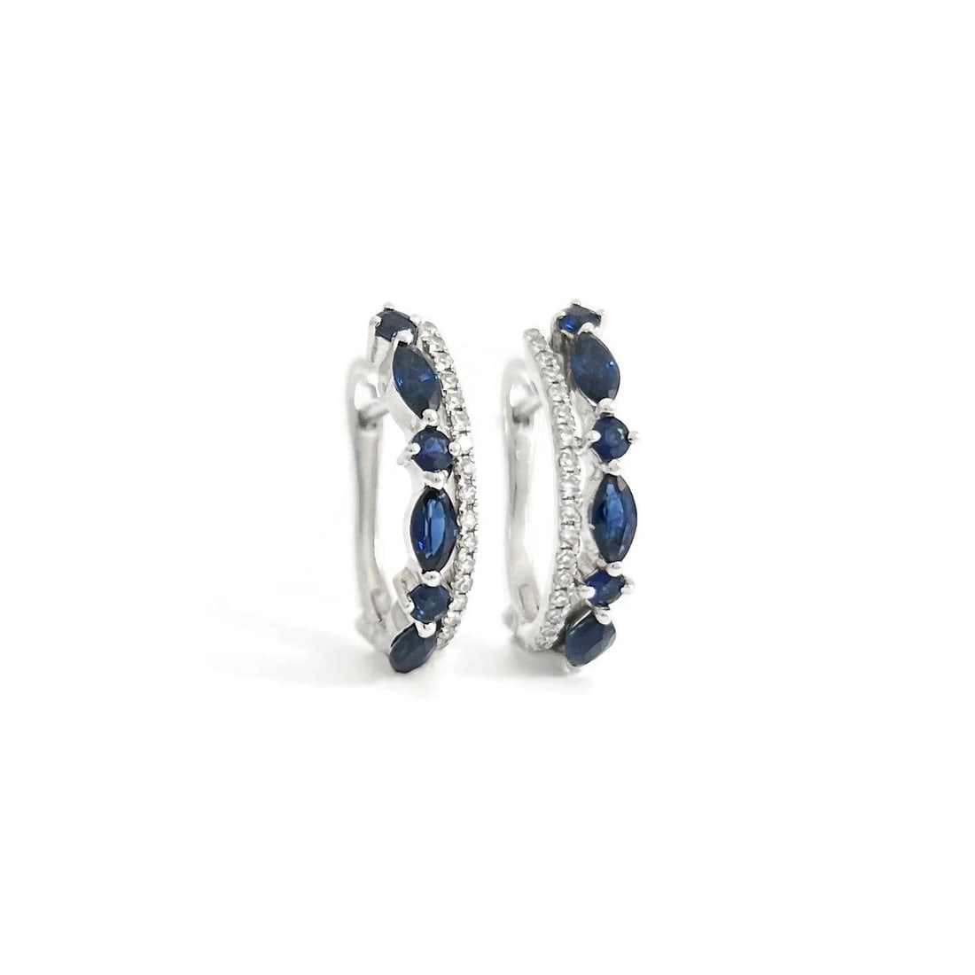 EFFY MARQUISE BLUE SAPPHIRE DIAMOND HUGGIE EARRINGS 14K WHITE GOLD: Effy Marquise Blue Sapphire Diamond Huggie Earrings 14K White Gold Brand: Effy Type/Style: Earrings Material: 14K White Gold, Main Stone Natural Color: Blue Size: Length: 16.5 mm, Width: 3.6 mm Ac