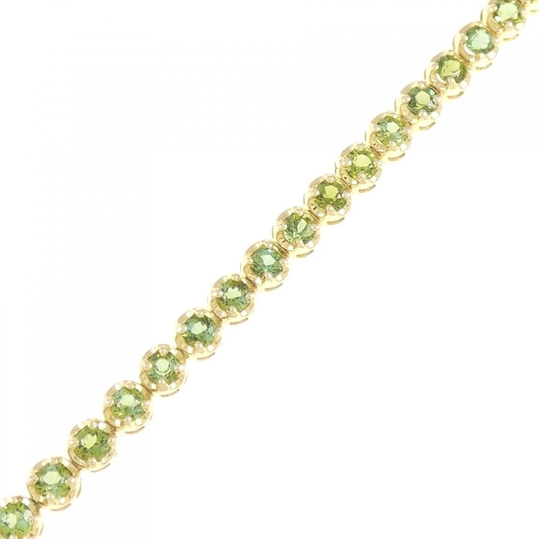 18K YELLOW GOLD PERIDOT BRACELET: 18K Yellow Gold Peridot Bracelet Brand: Unbranded Type/Style: Peridot Bracelet Material: K18 yellow gold, Main Stone Peridot Color: YG Size: Actual Size Max width approx: 3.9mm Size 16cm Accessori