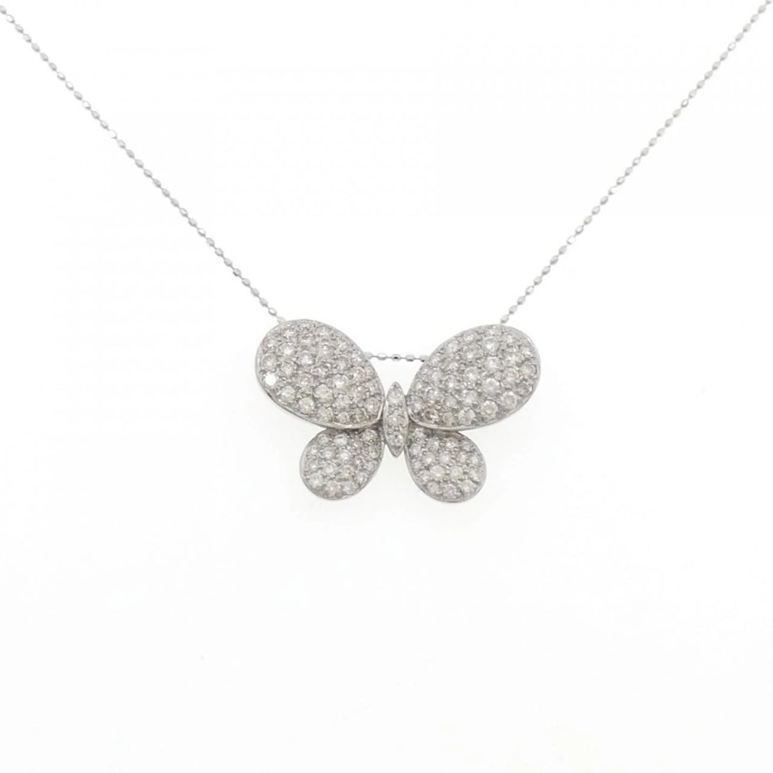 K18WG BUTTERFLY PAVE DIAMOND NECKLACE: K18WG Butterfly Pave Diamond Necklace Brand: Unbranded Type/Style: Diamond Necklace Material: K18 white gold, Color: WG Size: Actual Size Pendant length approx. x width approx.: 16.9mmx26.3mm Chain