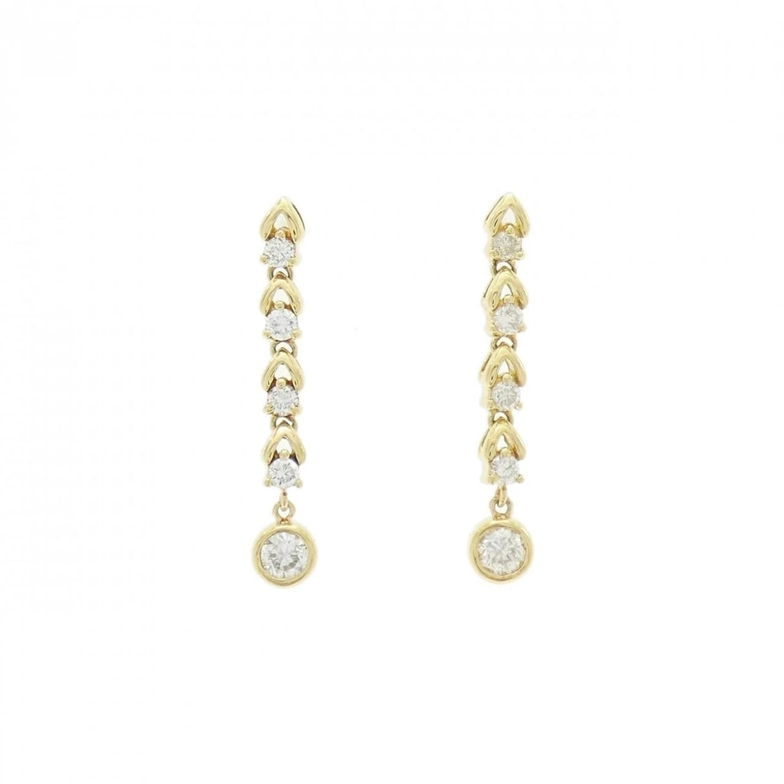 K18YG/18KYG DIAMOND EARRINGS: K18YG/18KYG Diamond Earrings Brand: Unbranded Type/Style: Diamond Pierce/Earring Material: K18 yellow gold, Color: YG Size: Actual Size Approximate dimensions (height x width): 26.9mm x 4.5mm