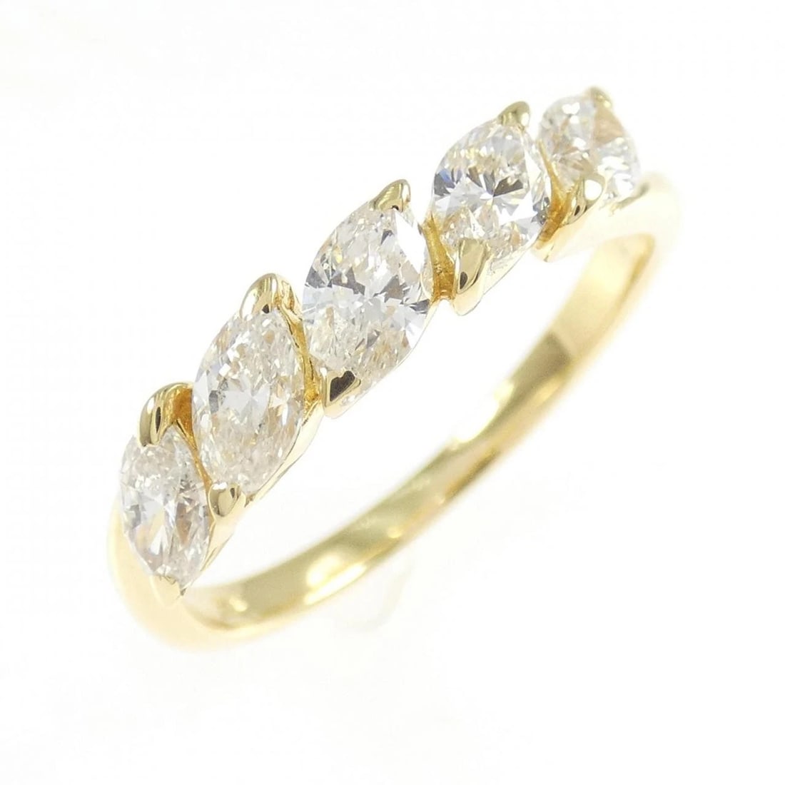 K18YG DIAMOND RING: K18YG Diamond Ring Brand: Unbranded Type/Style: Diamond Ring Material: K18 yellow gold, Color: YG Size: US7 1/4 Accessories: None Accessories Notice: When purchasing pre-owned goods, please refer to