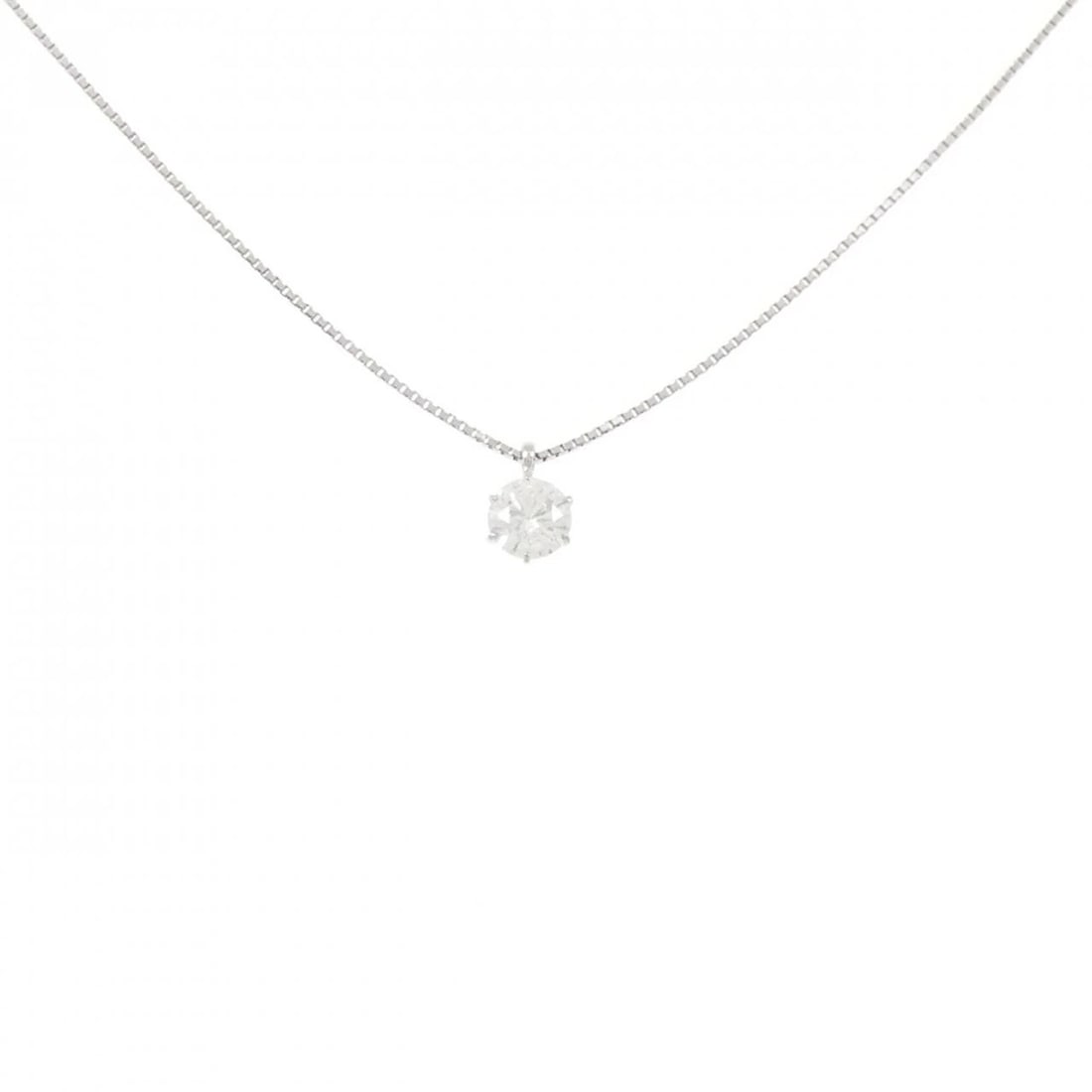 PT900/PT850 SOLITAIRE DIAMOND NECKLACE: PT900/PT850 Solitaire Diamond Necklace Brand: Unbranded Type/Style: Diamond Necklace Material: Platinum900/Platinum850, Color: PT Size: Actual Size Pendant length approx. x width approx.: 8.2mmx5.2mm 