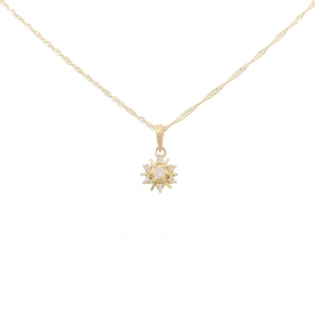 K18YG DIAMOND NECKLACE: K18YG Diamond Necklace Brand: Unbranded Type/Style: Diamond Necklace Material: K18 yellow gold, Color: YG Size: Actual Size Pendant length approx. x width approx.: 12.1mmx6.5mm Chain maximum width app