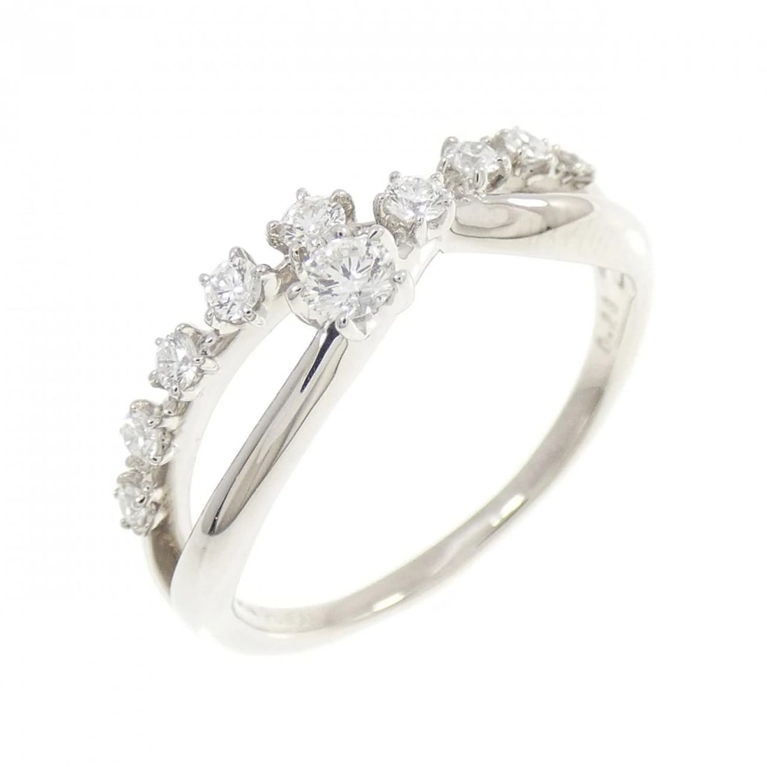 STAR JEWELRY DIAMOND RING: Star Jewelry Diamond Ring Brand: STAR JEWELRY Type/Style: Star Jewelry Ring Material: Platinum950, Color: PT Size: US6 1/2 Accessories: None Accessories Notice: When purchasing pre-owned goods,