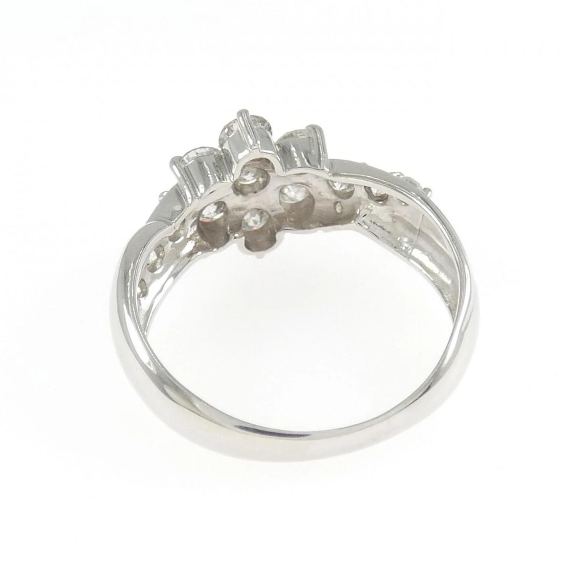 PT900 FLOWER DIAMOND RING - 3