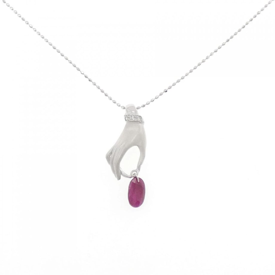 K18WG RUBY NECKLACE: K18WG Ruby Necklace Brand: Unbranded Type/Style: Ruby Necklace Material: K18WG, Main Stone Ruby Color: WG Size: Actual Size Pendant length approx. x width approx.: 24.4mmx9.1mm Chain maximum width