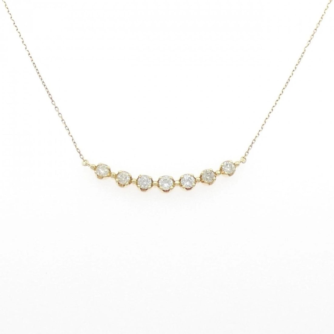 K18YG DIAMOND NECKLACE: K18YG Diamond Necklace Brand: Unbranded Type/Style: Diamond Necklace Material: K18 yellow gold, Color: YG Size: Actual Size Pendant length approx. x width approx.: 3.0mmx25.2mm Chain maximum width