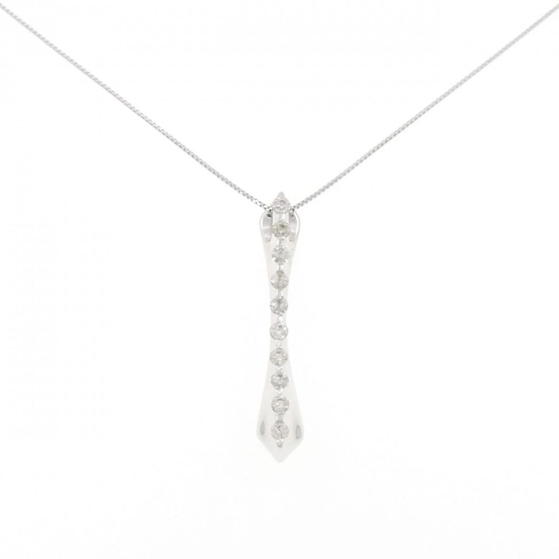 K18WG DIAMOND NECKLACE: K18WG Diamond Necklace Brand: Unbranded Type/Style: Diamond Necklace Material: K18WG, Color: WG Size: Actual Size Pendant length approx. x width approx.: 31.4mmx5.3mm Chain maximum width approx.: 0.6m