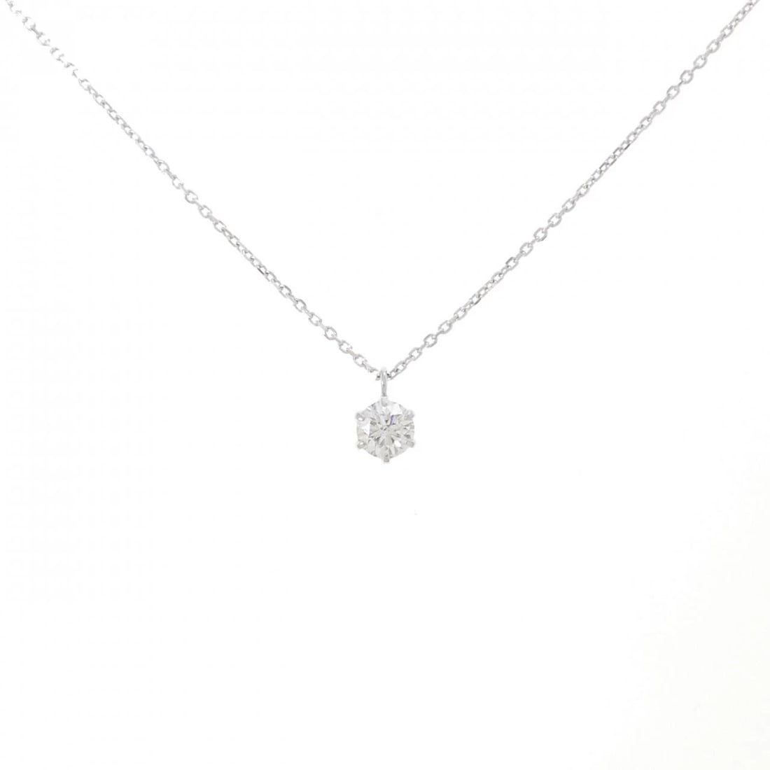 PT900/PT850 DIAMOND NECKLACE: PT900/PT850 Diamond Necklace Brand: Unbranded Type/Style: Necklace Material: PT900/PT850, Color: PT Size: Actual Size Pendant length approx. x width approx.: 4.7mmx4.2mm Chain maximum width approx.: