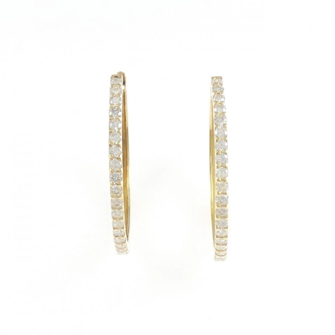 K18YG DIAMOND HOOP PIERCE: K18YG Diamond Hoop Pierce Brand: Unbranded Type/Style: Diamond Pierce/Earring Material: K18 yellow gold, Color: YG Size: Actual Size Approximate dimensions (height x width): 24.3mm x 1.4mm Accesso