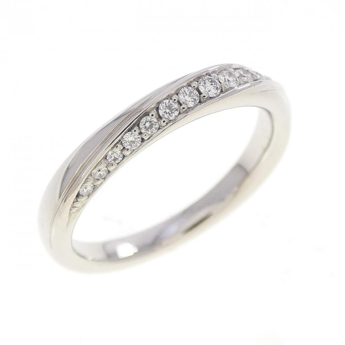 DIAMOND RING: Diamond Ring Brand: 4? Type/Style: 4?C Ring Material: PT900, Color: PT Size: US4 1/4 Accessories: None Accessories Notice: When purchasing pre-owned goods, please refer to the photos of the items to