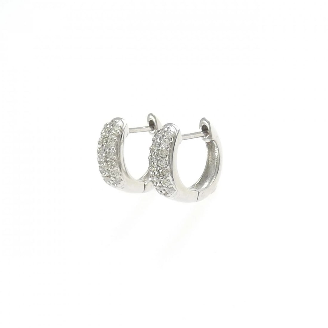 K18WG PAVE DIAMOND HOOP EARRINGS: K18WG Pave Diamond Hoop Earrings Brand: Unbranded Type/Style: Diamond Pierce/Earring Material: K18WG, Color: WG Size: Actual Size Approximate dimensions (height x width): 10.2cm x 3.8cm Accessorie
