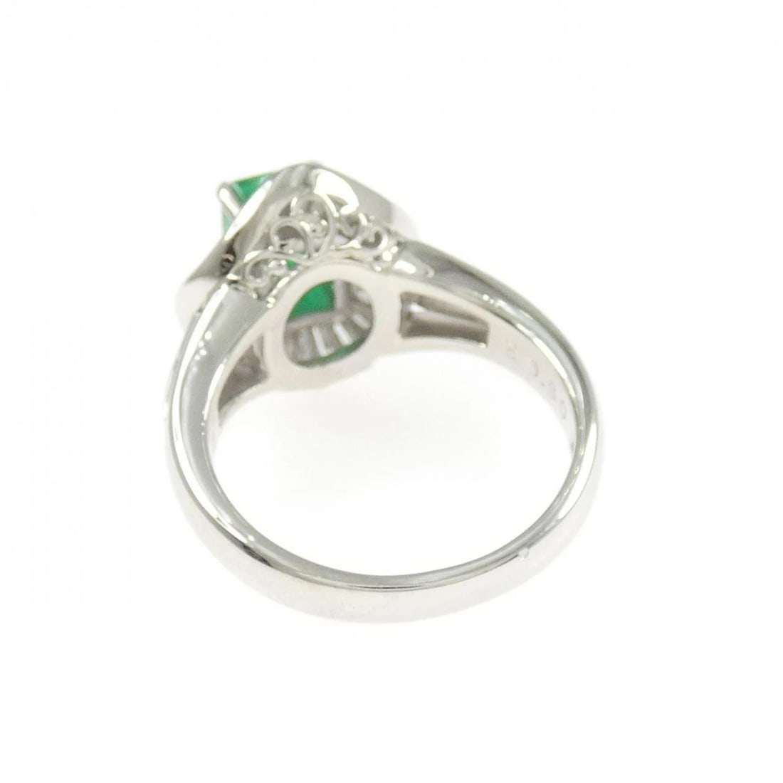 PT900 EMERALD RING - 3