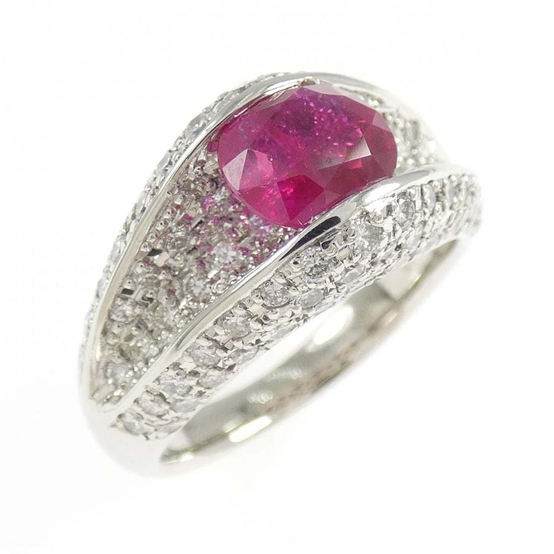 PT900 RUBY RING: PT900 Ruby Ring Brand: Unbranded Type/Style: Ruby Ring Material: PT900, Main Stone Ruby Color: PT Size: US7 1/4 Accessories: None Accessories Notice: When purchasing pre-owned goods, please refer to