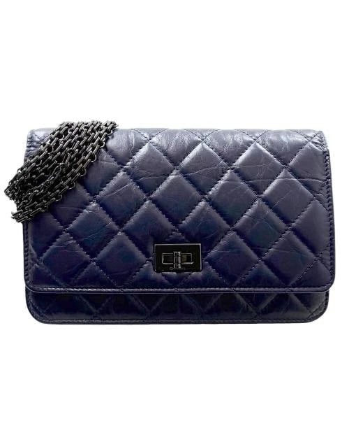 CHANEL CHAIN WALLET: CHANEL Chain Wallet Brand: CHANEL Type/Style: Wallet Material: Aged Calf Color: Navy With Black Hardware Size: H:12.0cm / W:19.0cm / D:4.0cm Accessories: None Accessories Notice: When purchasing