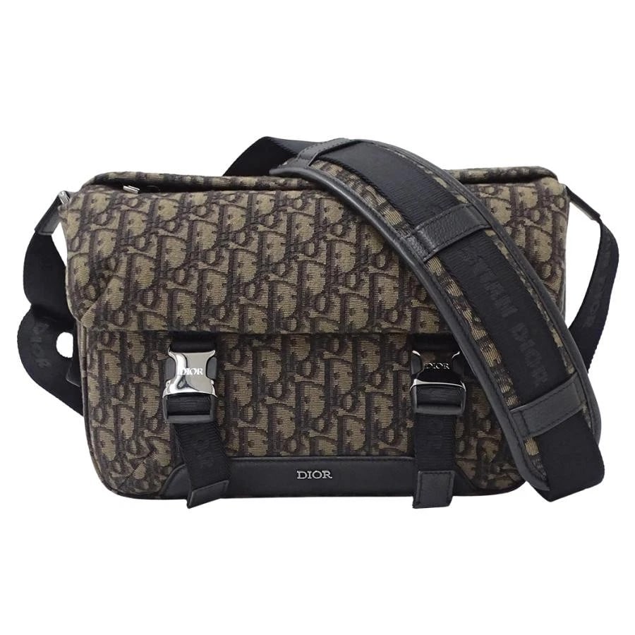 DIOR OBLIQUE JACQUARD HIT THE ROAD MESSENGER SHOULDER BAG: Dior Oblique Jacquard Hit the Road Messenger Shoulder Bag Brand: Christian Dior Type/Style: Shoulder Bag Material: Jacquard Color: Brown Size: W: 31cm / H: 20cm / D: 8cm Accessories: None Accessories