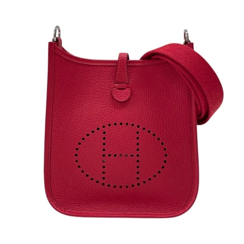HERMES EVELYNE TPM K STAMP ROUGE H SHW SHOULDER BAG: HERMES Evelyne TPM K Stamp Rouge H SHW Shoulder Bag Brand: HERMES Type/Style: Shoulder Bag Material: Taurillon Clemence Color: Rouge Ladew / SV Hardware Size: W: 17.5cm / H: 19.5cm / D: 5.5cm Acce