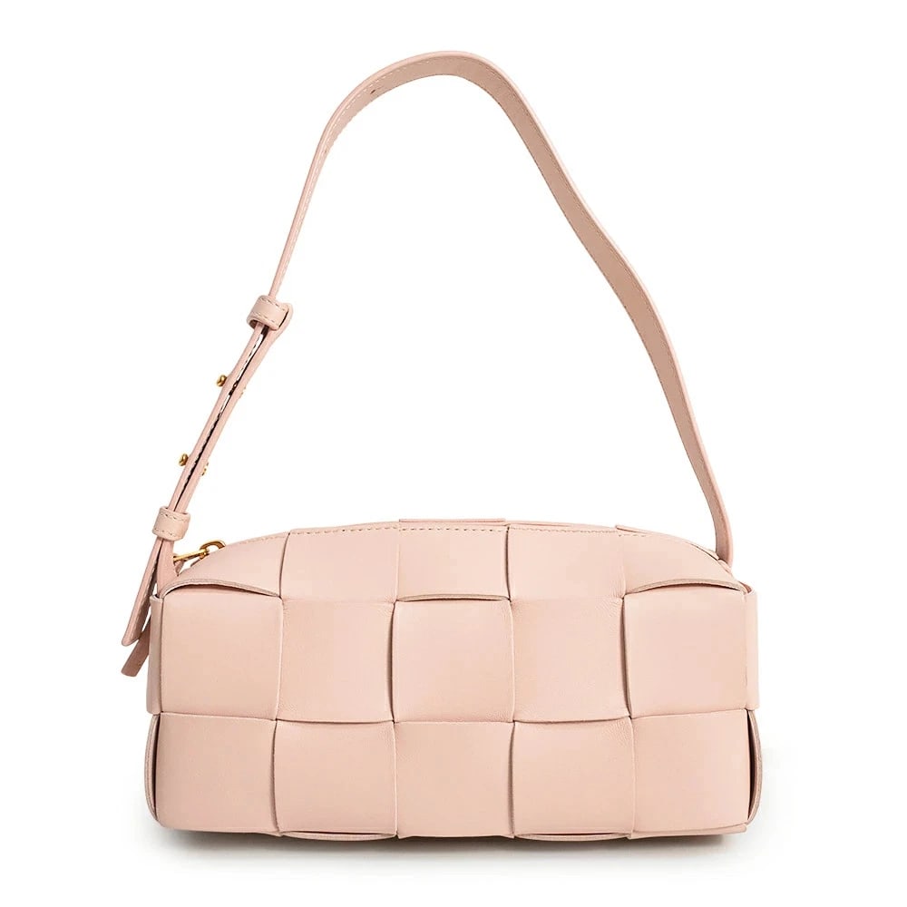 BOTTEGA VENETA BRICK CASSETTE SHOULDER BAG: BOTTEGA VENETA Brick Cassette Shoulder Bag Brand: BOTTEGA VENETA Type/Style: Shoulder Bag Material: Lambskin (Sheepskin) Color: Pink Size: W: 23cm x H: 12.5cm x D: 9cm Accessories: None Accessories