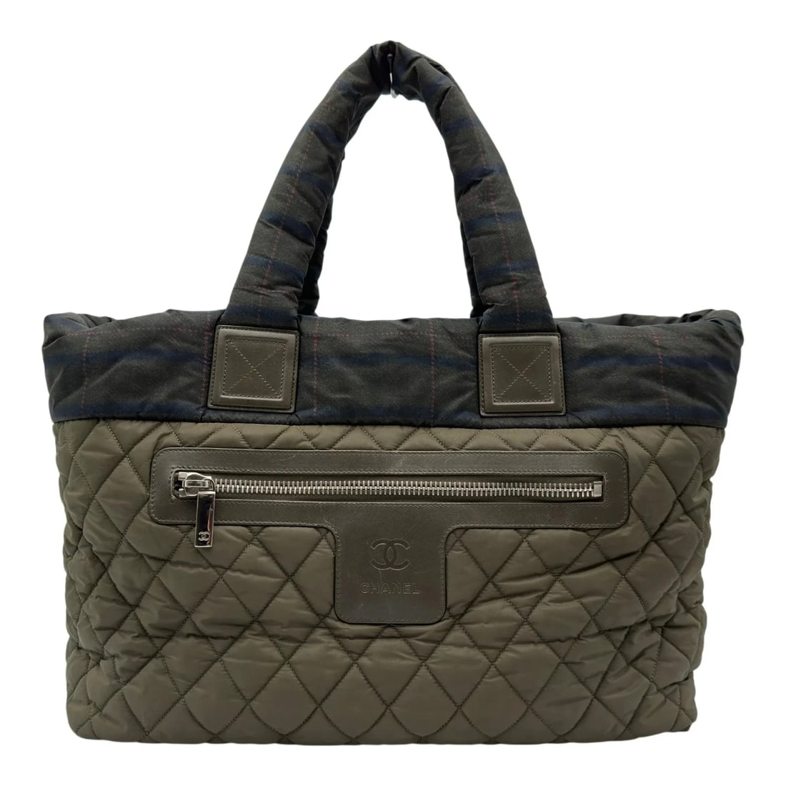 CHANEL COCO COCOON TOTE KHAKI NYLON: CHANEL Coco Cocoon Tote Khaki Nylon Brand: CHANEL Type/Style: Tote Bag Material: Nylon Color: Khaki Size: W: 37.0cm / H: 27.0cm / D: 15.5cm Accessories: None Accessories Notice: When purch