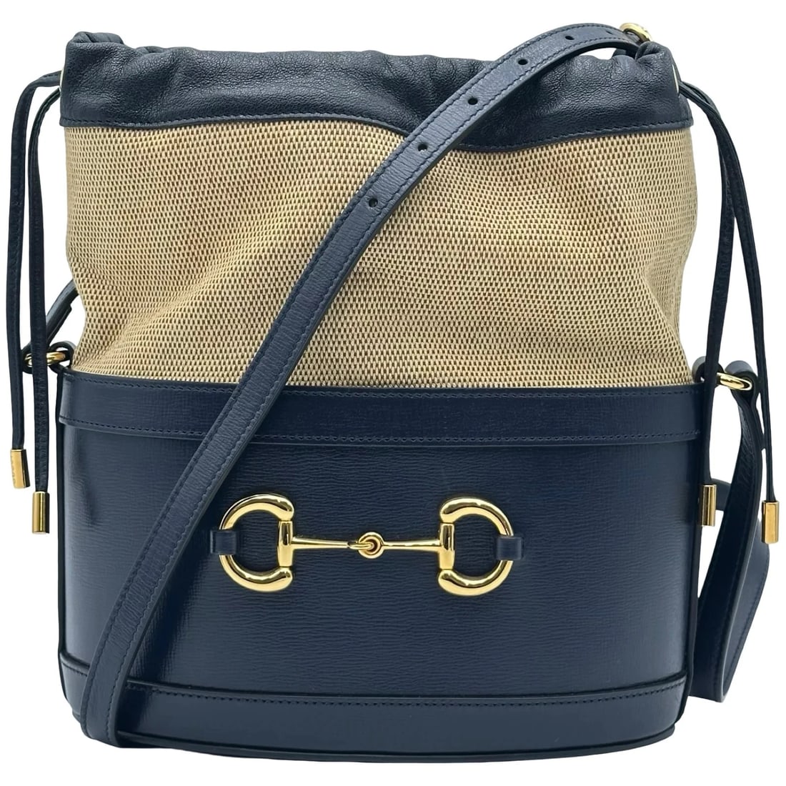 GUCCI HORSEBIT BUCKET BAG NAVY LEATHER/CANVAS: GUCCI Horsebit Bucket bag Navy Leather/Canvas Brand: GUCCI Type/Style: Bucket bag Material: Leather/Canvas Color: Navy Size: W: 22cm / H: 25.5cm / D: 12.5cm Accessories: None Accessories N