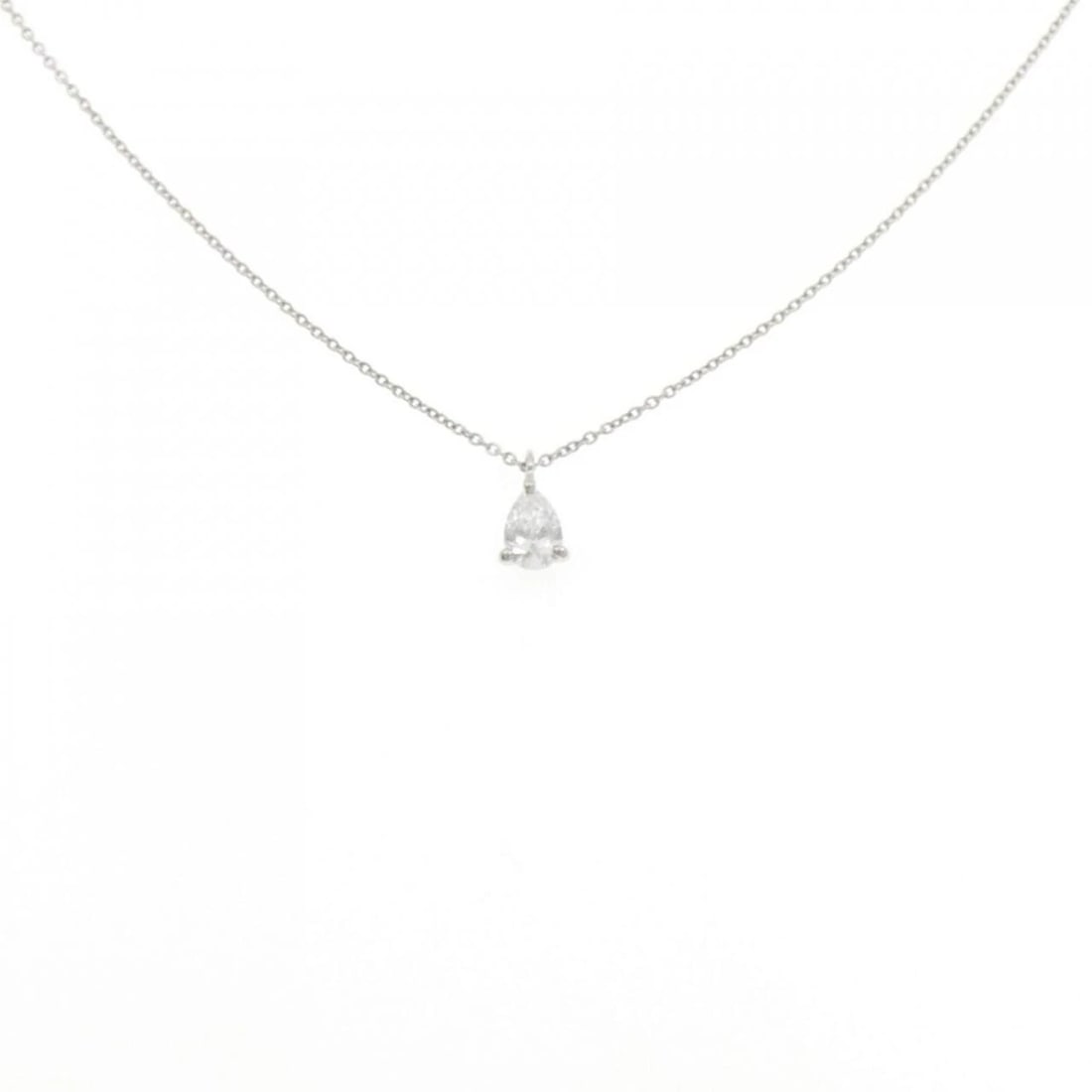 PT900/PT850 DIAMOND NECKLACE: PT900/PT850 Diamond Necklace Brand: Unbranded Type/Style: Necklace Material: PT900/PT850, Color: PT Size: Size Length 45cm Accessories: None Accessories Notice: When purchasing pre-owned goods,