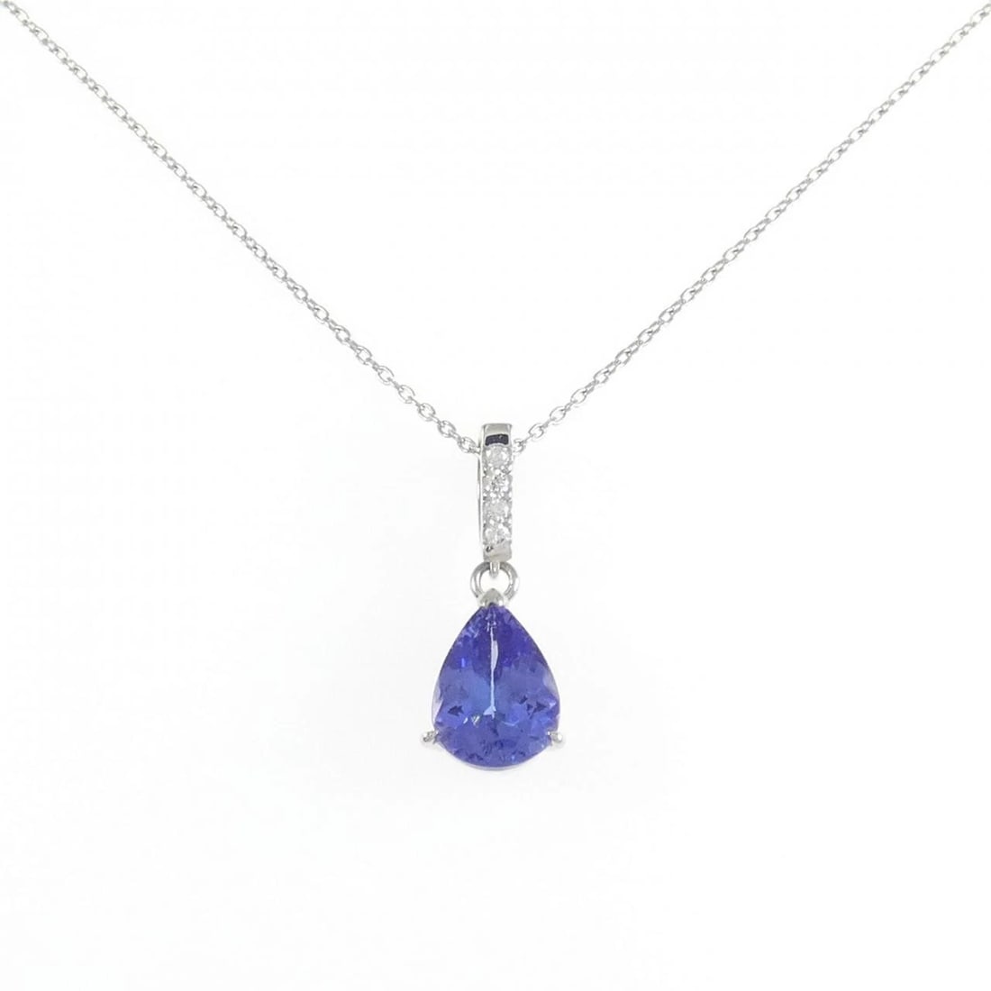 PT900/PT850 TANZANITE NECKLACE: PT900/PT850 Tanzanite Necklace Brand: Unbranded Type/Style: Tanzanite Necklace Material: PT900/PT850, Main Stone Tanzanite Color: PT Size: Size Length 45cm Accessories: None Accessories Notice: When