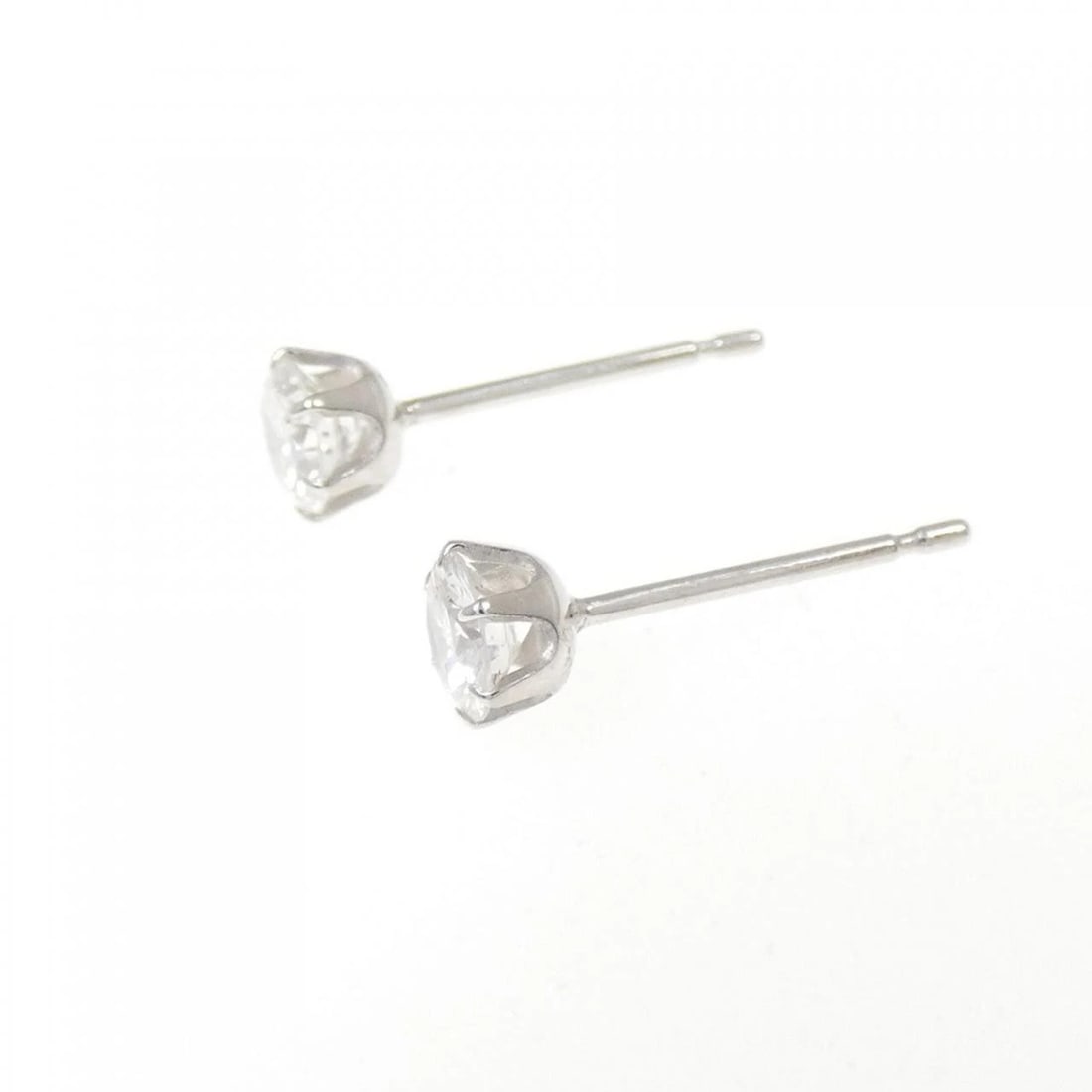 PT900 SOLITAIRE DIAMOND PIERCE - 2